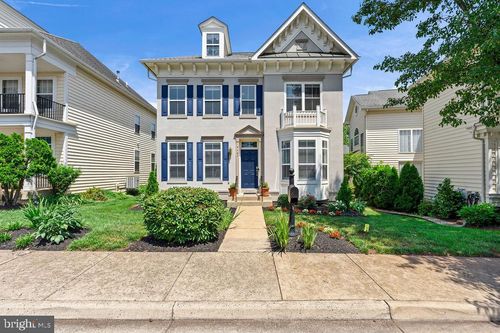 9487 Bankhead Dr, MANASSAS, VA, 20110-8316 | Card Image