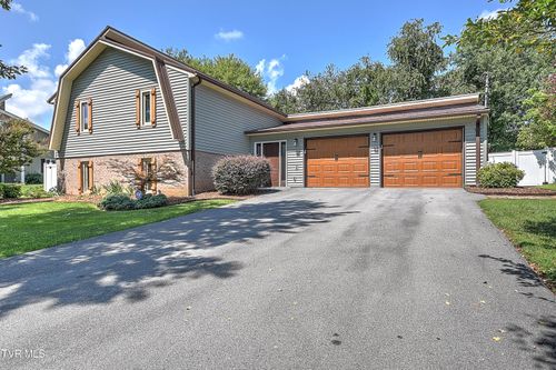 123 Tangency Dr, Johnson City, TN, 37615-3829 | Card Image