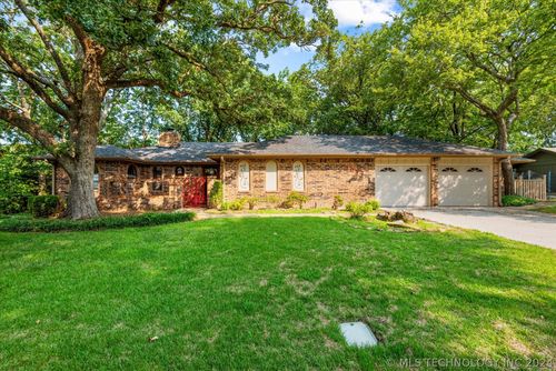 2017 Skyline Drive, Bartlesville, OK, 74006 | Card Image