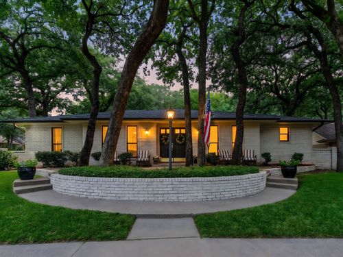 1800 Holm Oak St, Arlington, TX, 76012-5608 | Card Image