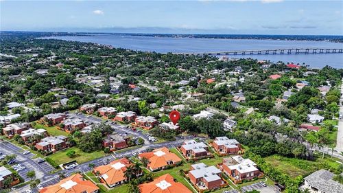 4-1428 Park Shore Cir, FORT MYERS, FL, 33901-9612 | Card Image