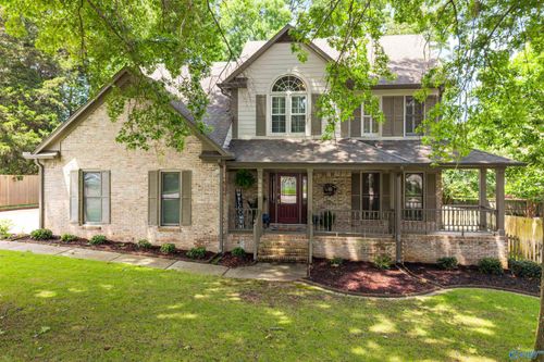 8698 Edgehill Drive, Huntsville, AL, 35802 | Card Image