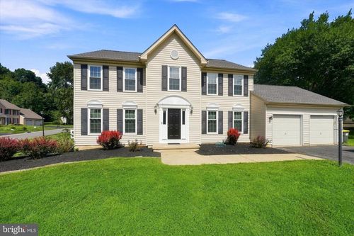 100 Elma Dr, NEWARK, DE, 19711-8524 | Card Image