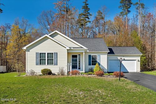 18 Kelly Ln, Halfmoon, NY, 12065-3464 | Card Image