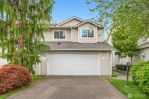 27-17515 110th Ln Se, Renton, WA, 98055-6480 | Card Image