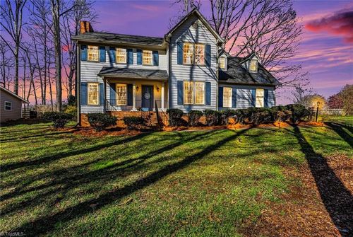 6135 Spring Forest Dr, Pfafftown, NC, 27040-9356 | Card Image