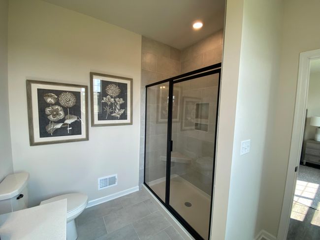 primary bathroom 3 | Image 19