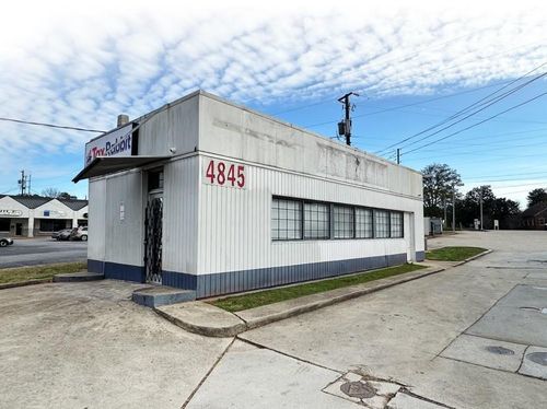 4845 Memorial Dr, Stone Mountain, GA, 30083-4175 | Card Image