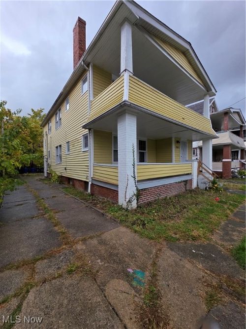 3310 E 146th St, Cleveland, OH, 44120-4128 | Card Image