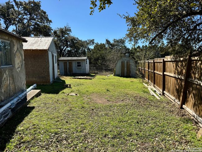 507 W Clark St, House other with 2 bedrooms, 1 bathrooms and null parking in Canyon Lake TX | Image 8