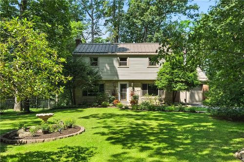 8017 Edwood Rd, Pittsburgh, PA, 15237-5614 | Card Image