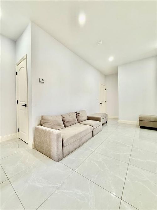1-2509 E 12th St, Brooklyn, NY, 11235-5007 | Card Image