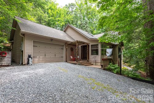 132 Rumbling Bald Rd, Lake Lure, NC, 28746-9617 | Card Image