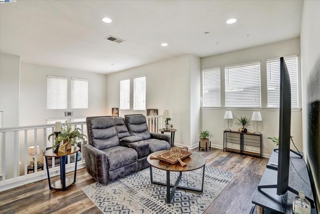 UNIT-1401 - 2878 4 Th St, Condo with 3 bedrooms, 3 bathrooms and 2 parking in Livermore CA | Image 11