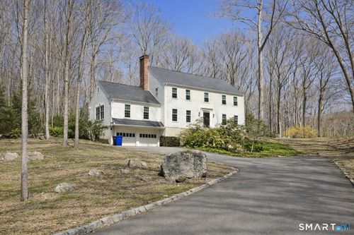 61 High Rock Rd, Sandy Hook, CT, 06482-1623 | Card Image