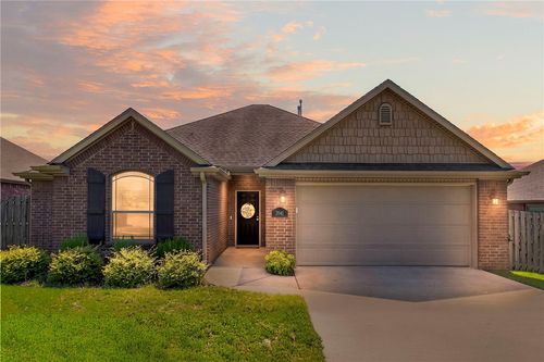 3541 W Foxtail Lily Ln, Fayetteville, AR, 72704-5014 | Card Image