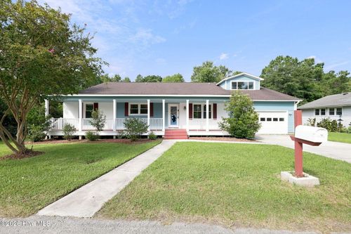 639 W Shore Dr, Swansboro, NC, 28584-8892 | Card Image