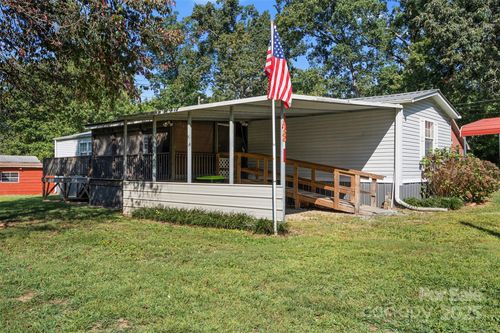 128 Saint Albans Ln, Lexington, NC, 27292-0024 | Card Image