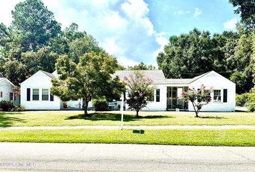 617 N Church St, Mount Olive, NC, 28365-1408 | Card Image