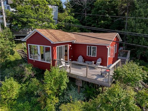 8258 S Shore Rd, Sodus Point, NY, 14555-9514 | Card Image