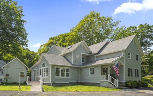 4 Johnny Cake Hill Rd, Old Lyme, CT, 06371-1618 | Card Image
