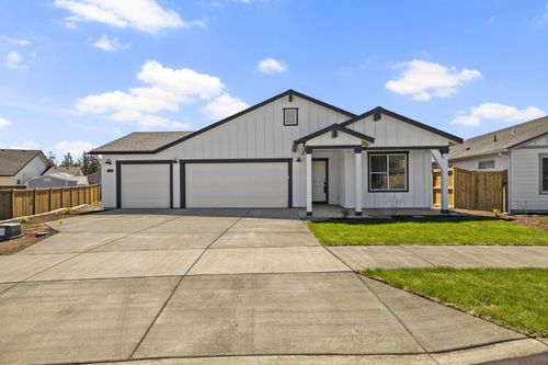 70-1062 Nw Walnut Ave, Redmond, OR, 97756-2341 | Card Image