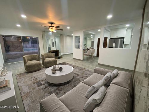 f1-102 W Maryland Ave, Phoenix, AZ, 85013-1241 | Card Image