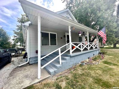 213 S 6 Th Street, House other with 3 bedrooms, 2 bathrooms and null parking in Auburn IL | Image 2