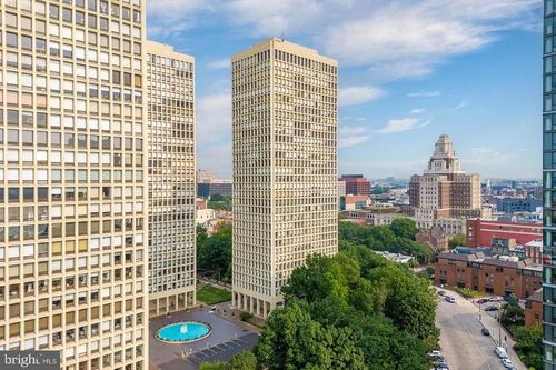 22ew-210 Locust St, PHILADELPHIA, PA, 19106-3934 | Card Image
