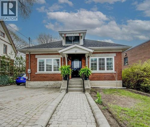 57 Glasgow St, Kitchener, ON, N2G2G8 | Card Image