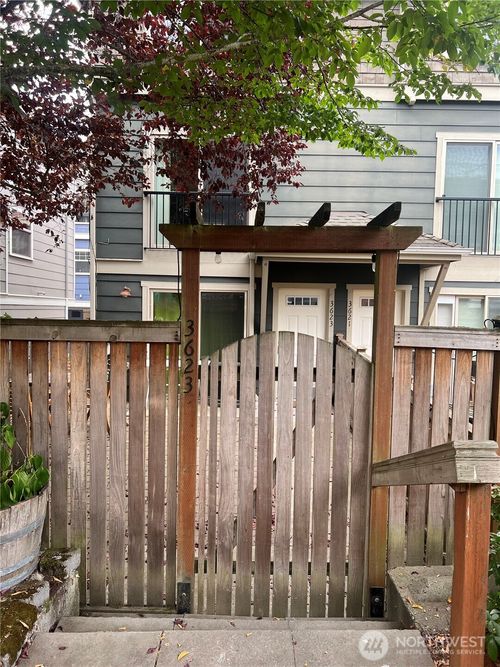 3623 36th Ave S, Seattle, WA, 98144-7106 | Card Image