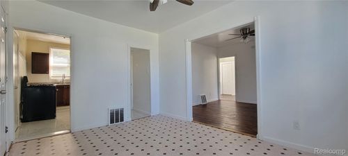 8542 Ironwood St, Detroit, MI, 48204-3628 | Card Image