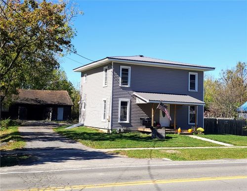 63 Main St, Dundee, NY, 14837-1052 | Card Image