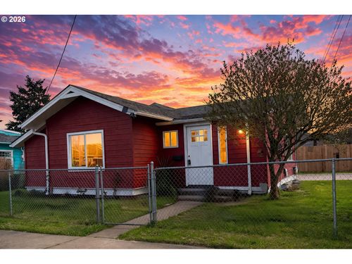 506 S 5th Ave, Kelso, WA, 98626-2526 | Card Image