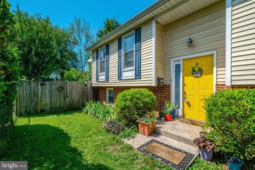 2616 18th St S, ARLINGTON, VA, 22204-5209 | Card Image