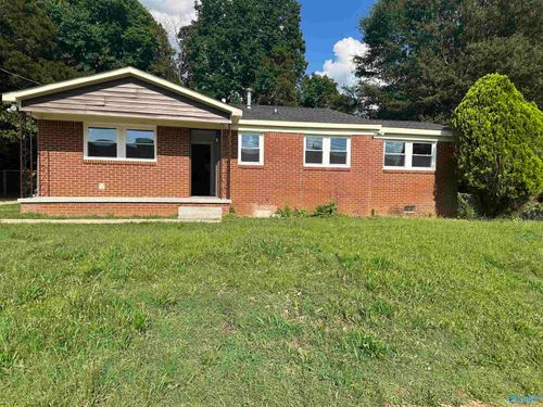 624 Austin Dr Nw, Huntsville, AL, 35805-2553 | Card Image