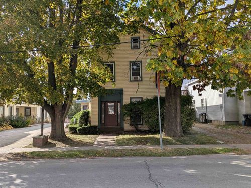 71 Grove St, Rutland, VT, 05701-3402 | Card Image