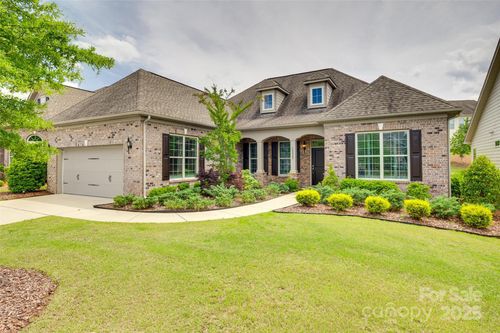 15927 Vale Ridge Dr, Charlotte, NC, 28278-8230 | Card Image