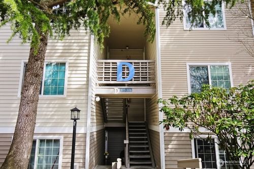 d105-1009 112th St Se, Everett, WA, 98208-5090 | Card Image