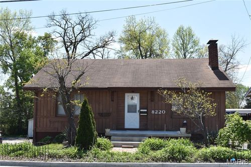 8220 Page Ave, Saint Louis, MO, 63130-1115 | Card Image