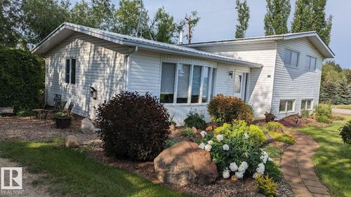 54500 Lac Ste Anne Trail, Sturgeon County, AB, T8R1Z1 | Card Image