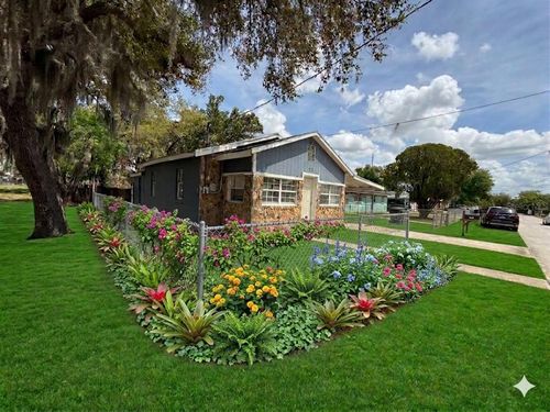 313 E Booker St, AVON PARK, FL, 33825-4619 | Card Image