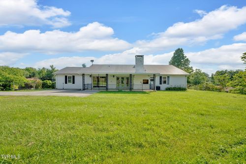 1303 Knob Creek Rd, Johnson City, TN, 37604-3705 | Card Image