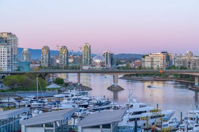 906 - 1288 Marinaside Cres, Condo with 2 bedrooms, 2 bathrooms and 1 parking in Vancouver BC | Image 1