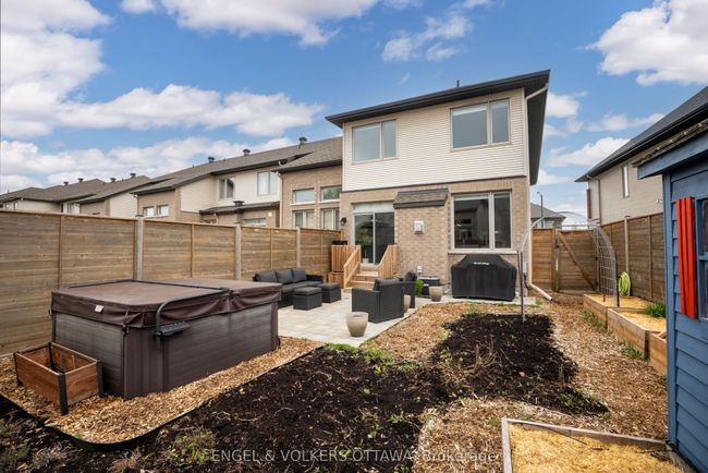 844 Quartet Ave, House attached with 4 bedrooms, 3 bathrooms and 2 parking in Gloucester ON | Image 27
