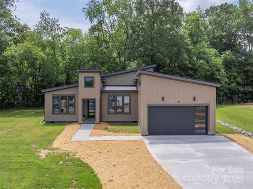 71 Scott Meadows Dr, Asheville, NC, 28801 | Card Image