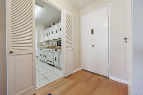 apt-409-400 High Point Dr, Hartsdale, NY, 10530-1124 | Card Image
