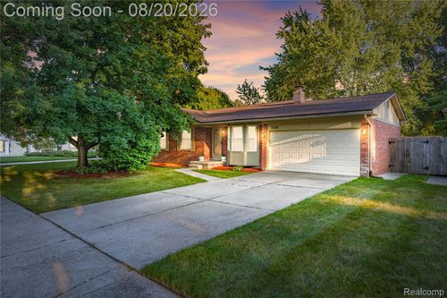 34616 Shorewood St, Chesterfield, MI, 48047-2044 | Card Image