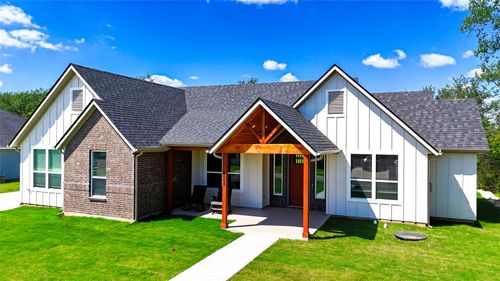 5008 San Marcos Dr, Granbury, TX, 76048-6482 | Card Image