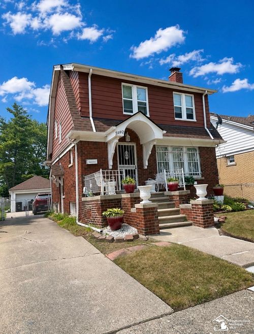 5992 Lakewood St, Detroit, MI, 48213-3639 | Card Image